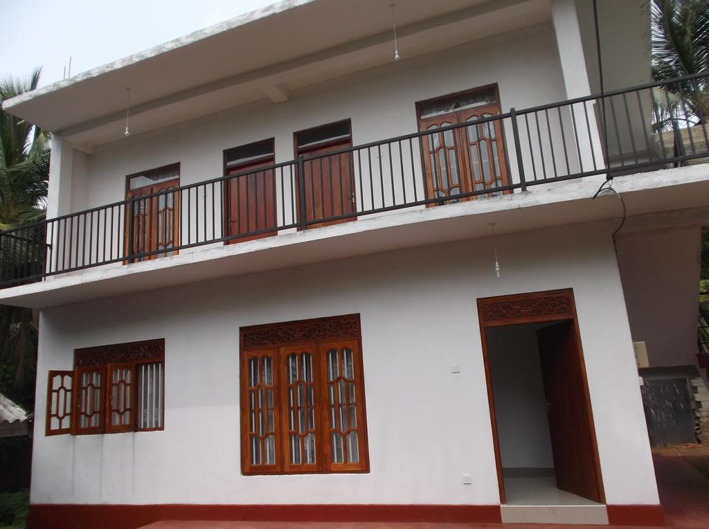 Sumudu Villa Hikkaduwa Esterno foto