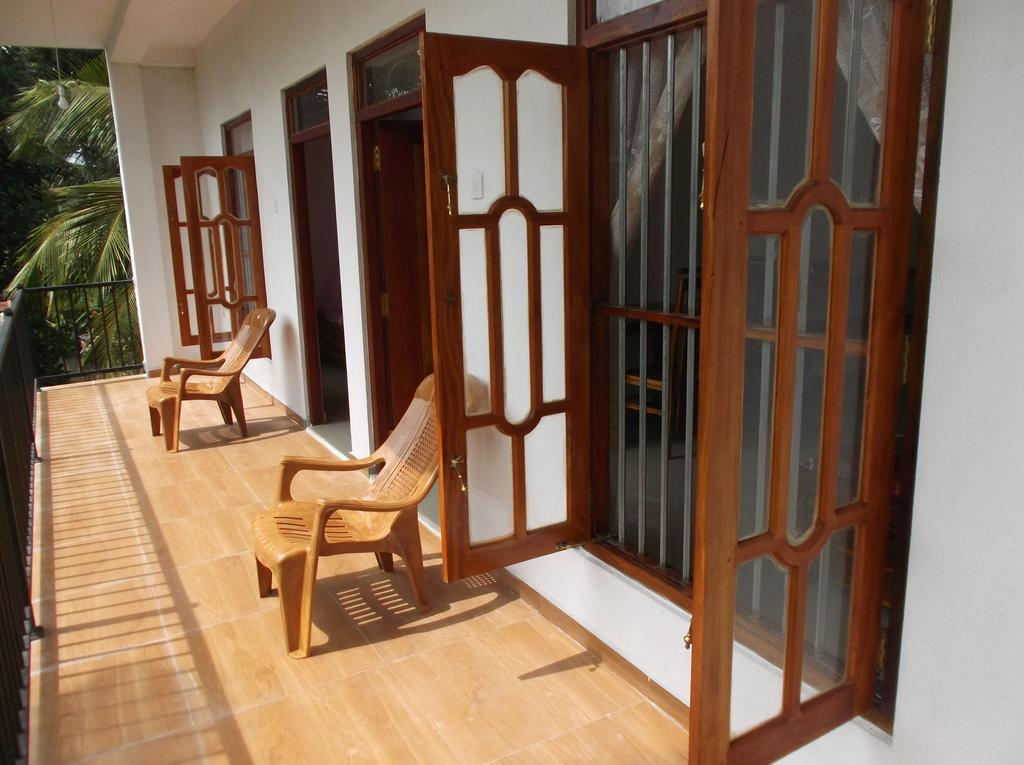 Sumudu Villa Hikkaduwa Esterno foto